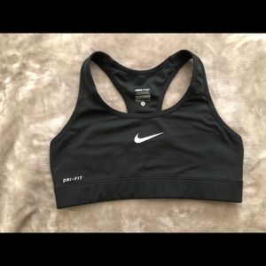 Nike classic sports bra